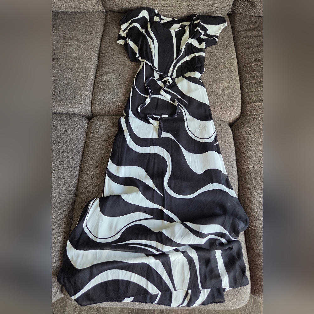 Two Piece Dress And Blouse In Size Xs.